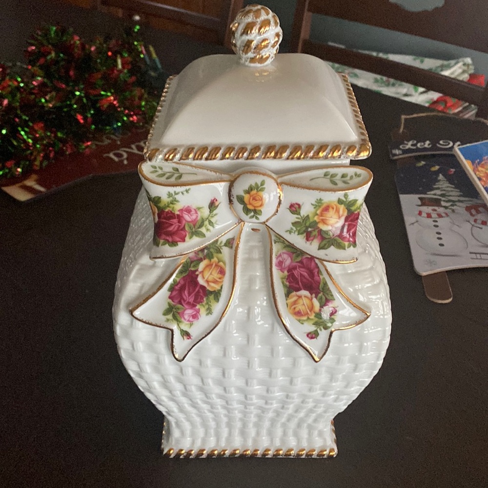 Perfect never used Royal Albert cookie jar
